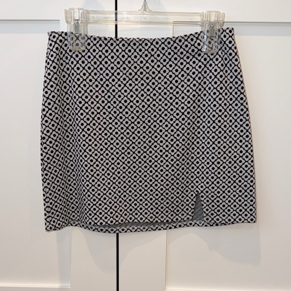 Hollister Black and White Geometric Mini Skirt